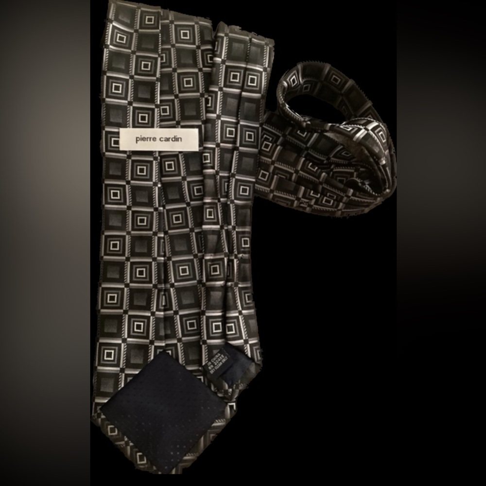 Pierre Cardin necktie